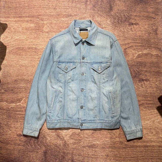 TRUCKER JEANS UNIQLO