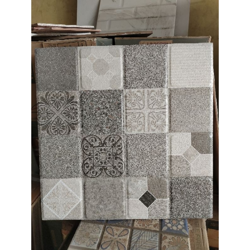 Keramik 40x40 BATIK ABU KASAR GREY