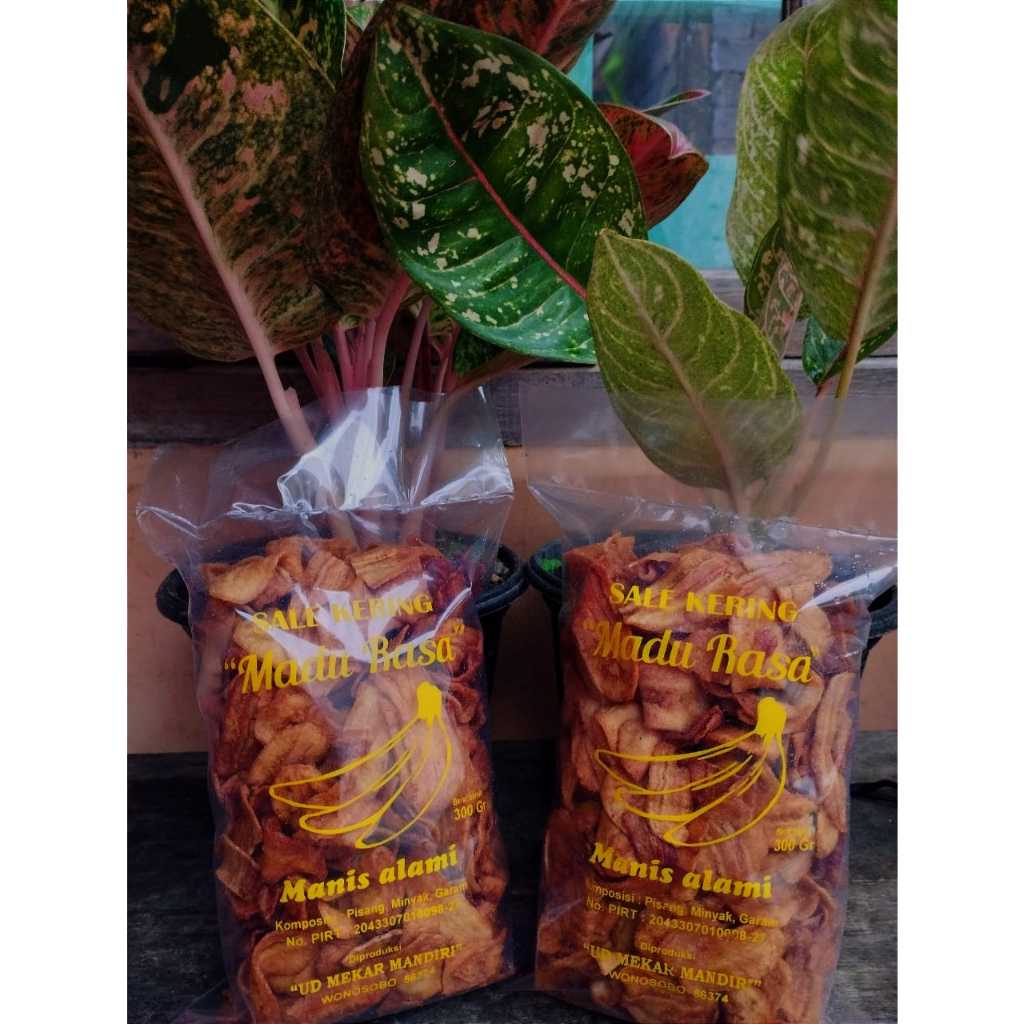 

snack kripik keripik cemilan camilan sale pisang kering manis original kiloan grosir murah renyah enak original wonosobo