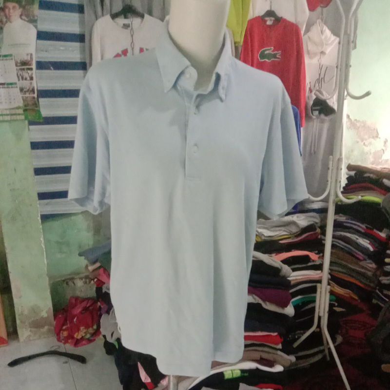 kaos unisex UNIQLO second