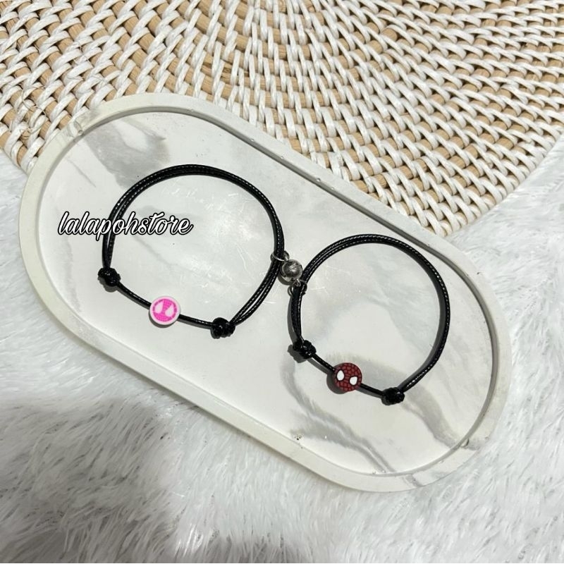 GELANG COUPLE MAGNET SPIDERMAN HITAM | GELANG COUPLE MAGNET GWEN AND MILES