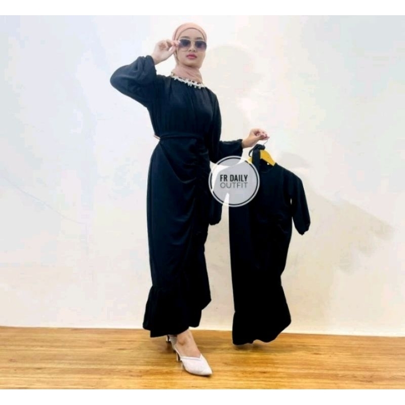 Nabila Set dan Dress Serut