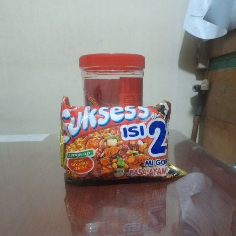 

Mie Sukses isi 2 rasa Ayam Kecap
