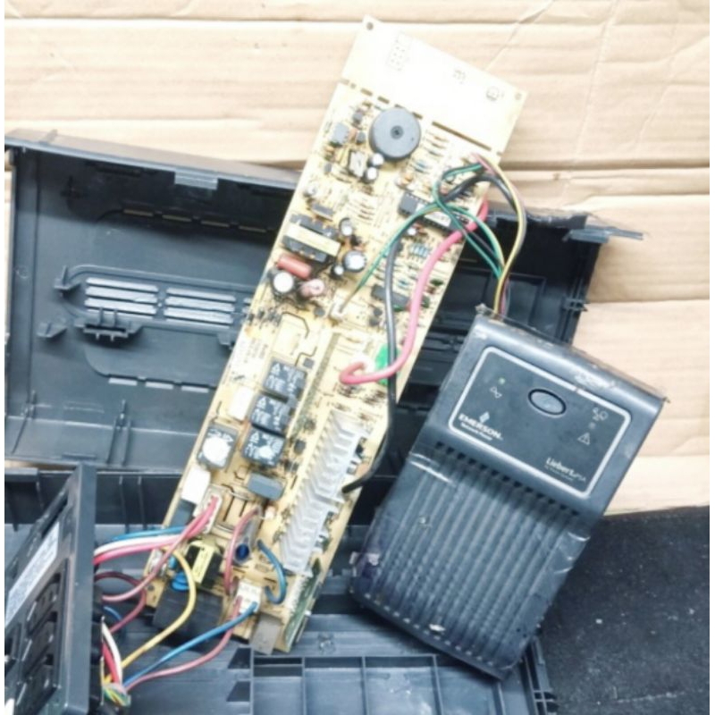 MODULE UPS EMERSON, 650VA/390W