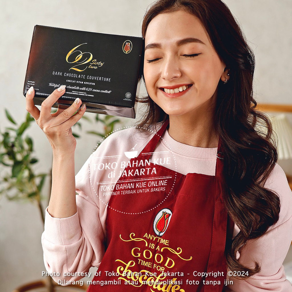 

Tulip Easimelt 62% 1kg Dark Chocolate Couverture Cokelat Baking Coklat Coin Easy Melt