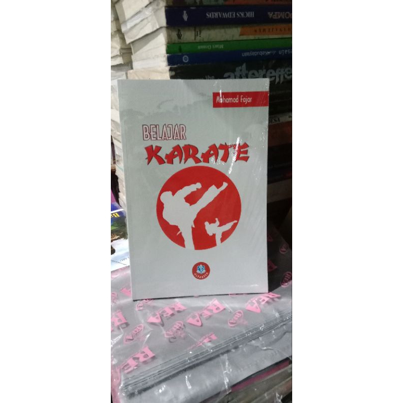 Buku Belajar karate muhamad fajar
