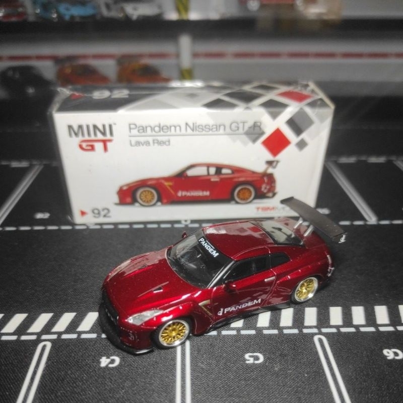 mini gt nissan r35 pandem lava red #92
