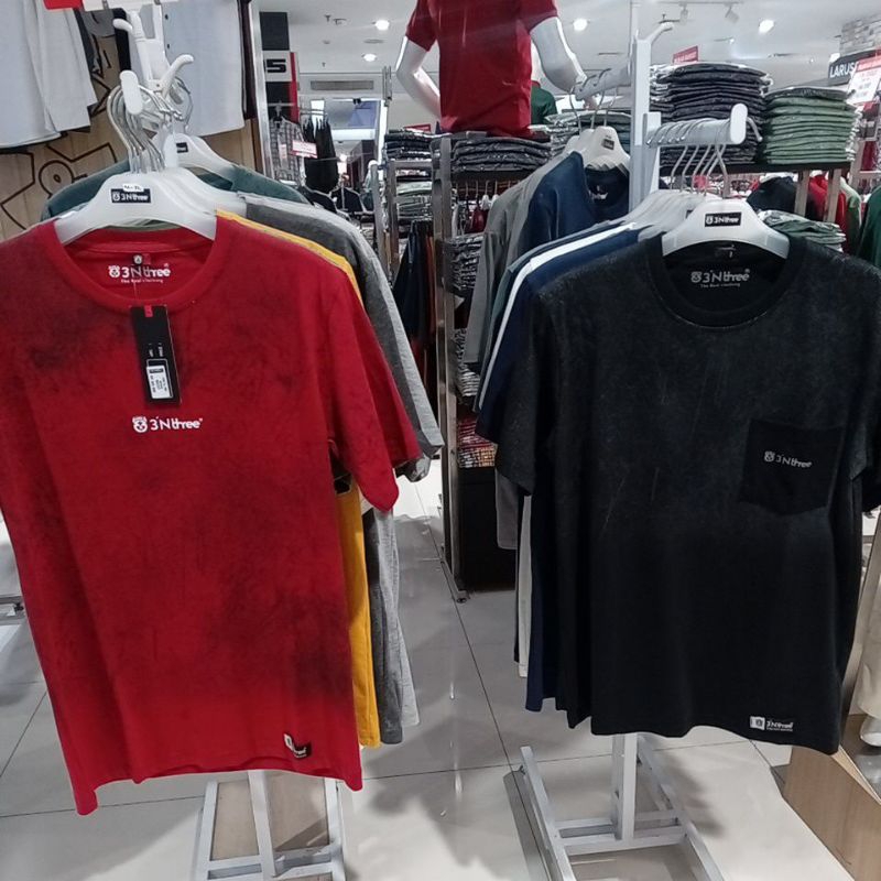 T-SHIRT 3NTHREE