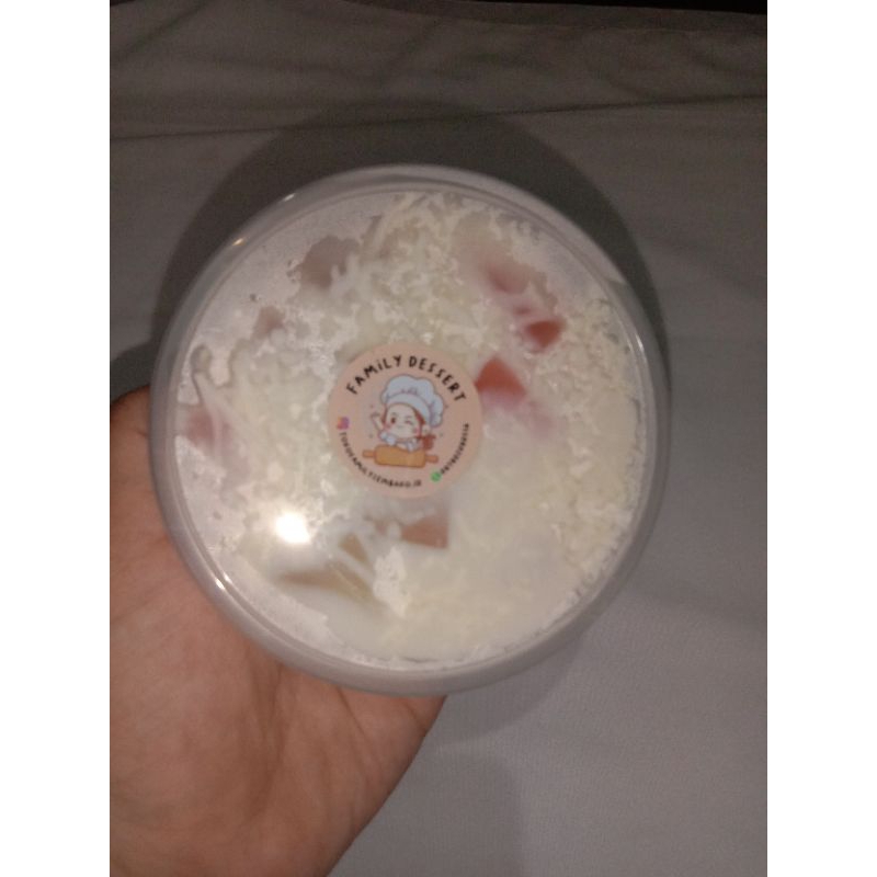 

SALAD JELLY 200ML KHUSUS GOJEK/GRAB ! TOKO FAMILY SEMBAKO!