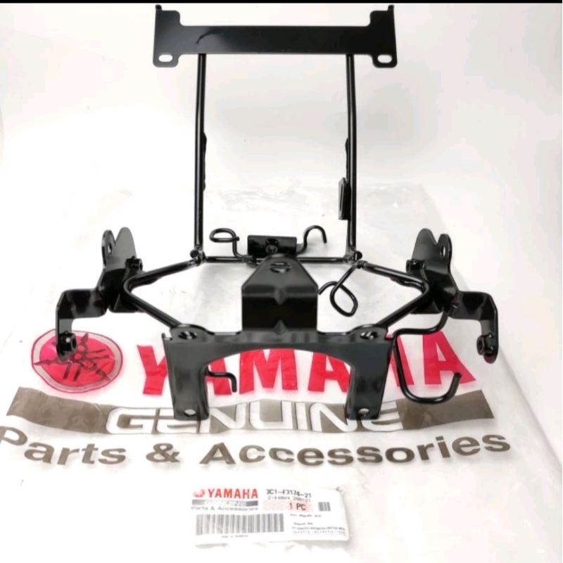 STAY BREKET LAMPU DEPAN VIXION OLD REFLEKTOR OVAL 2012 3C1-F3174-21 ORIGINAL YAMAHA