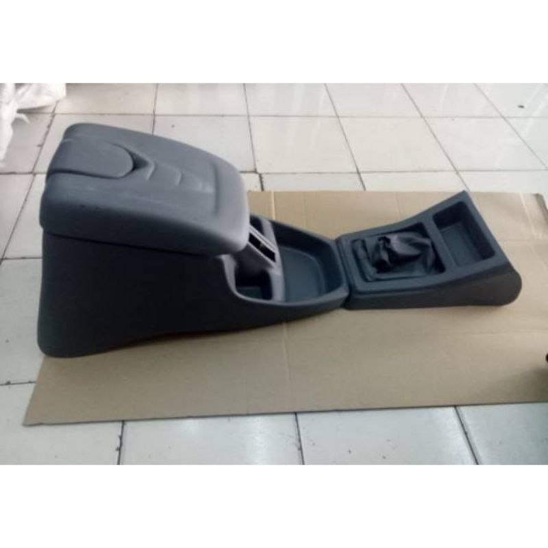 Konsol Box Tengah Kijang kapsul 2000-2004