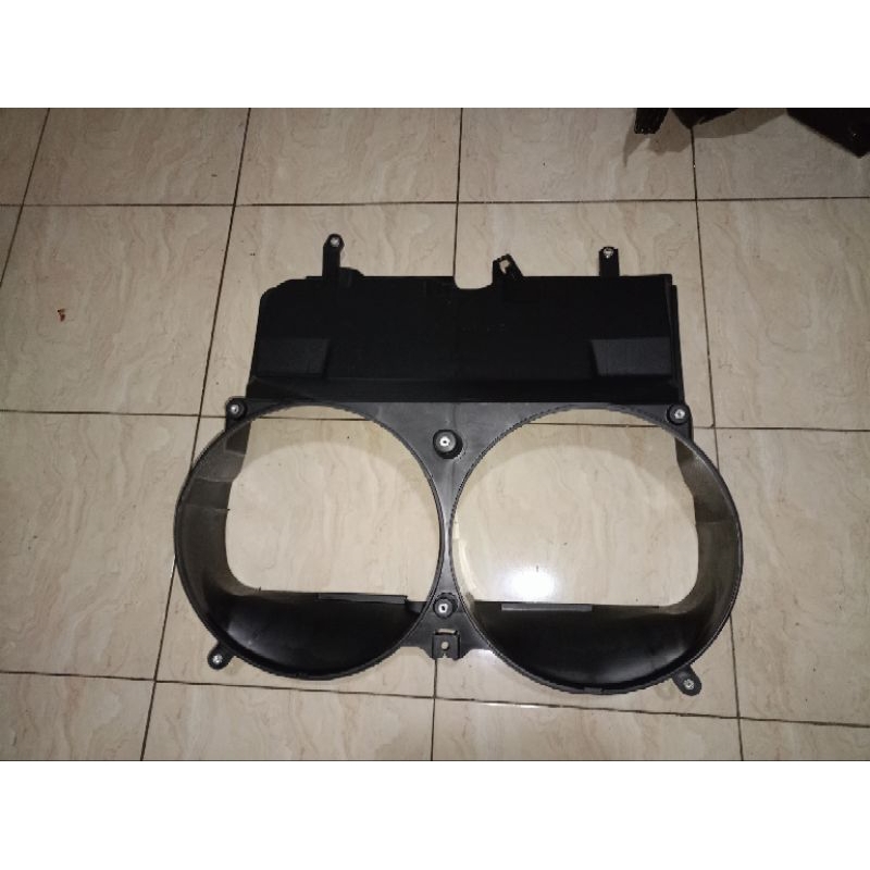 Shroud Fan Radiator Hiace Commuter