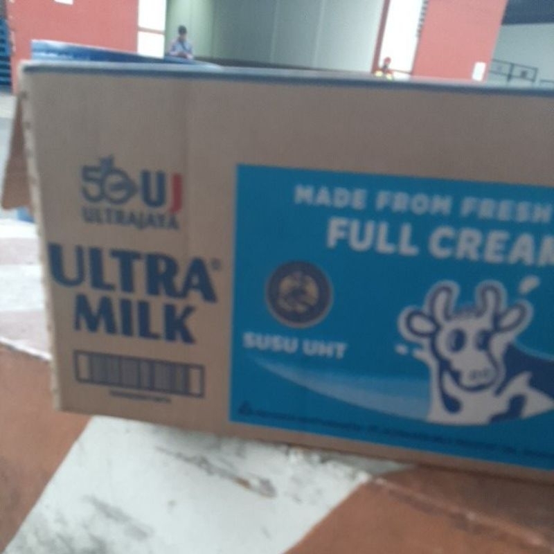 susu ultra milk 1000ml Susu UHT Full Cream 1000ml