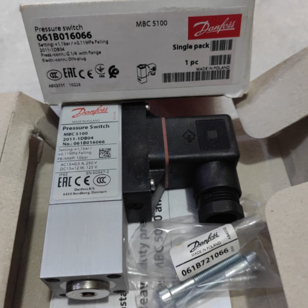 

Unik Pressure Switch 11Bar MBC5100 DANFOSS 061B016066 MBC 5100 Limited