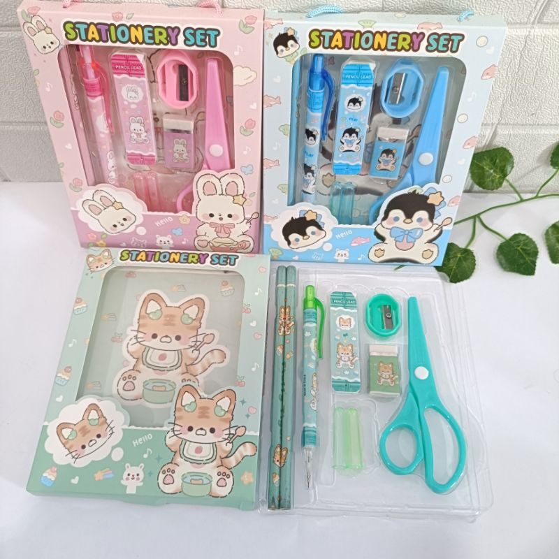 

AKSASORIS - STATIONERY SET