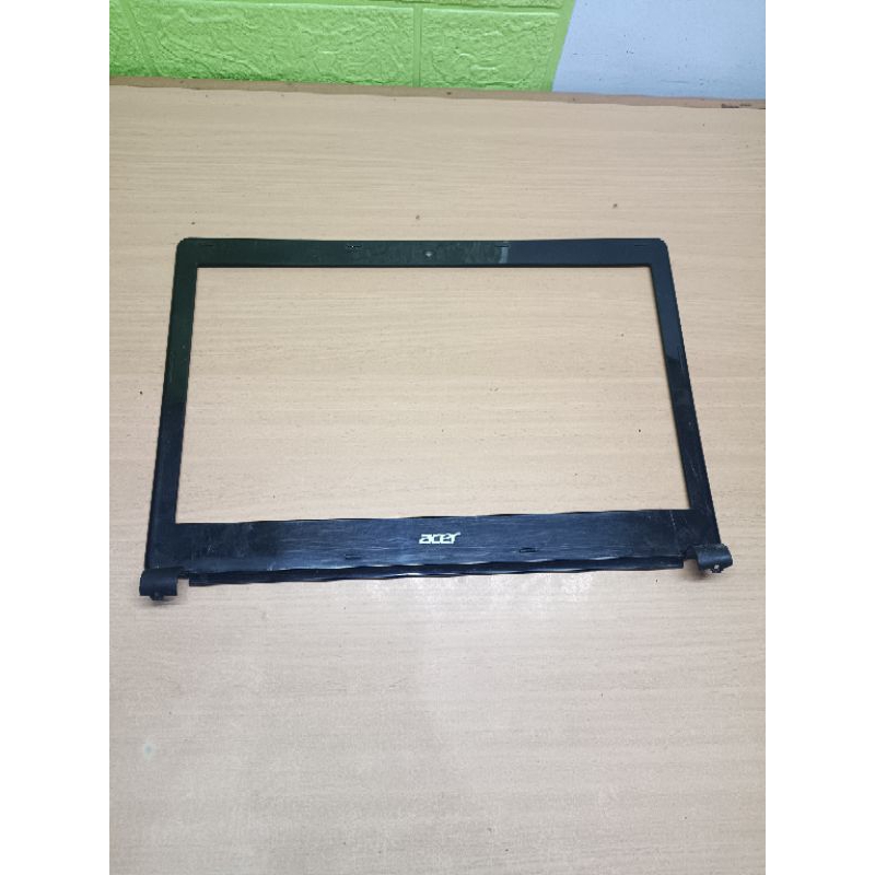 Casing Frame Lcd Led Laptop Acer Aspire E1-432