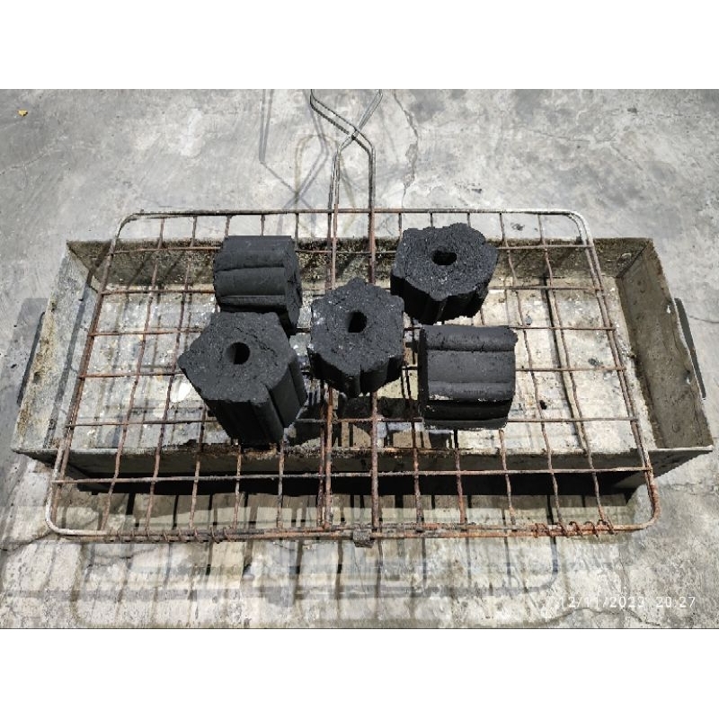 

Arang Barbeque Kualitas Super 1Kg