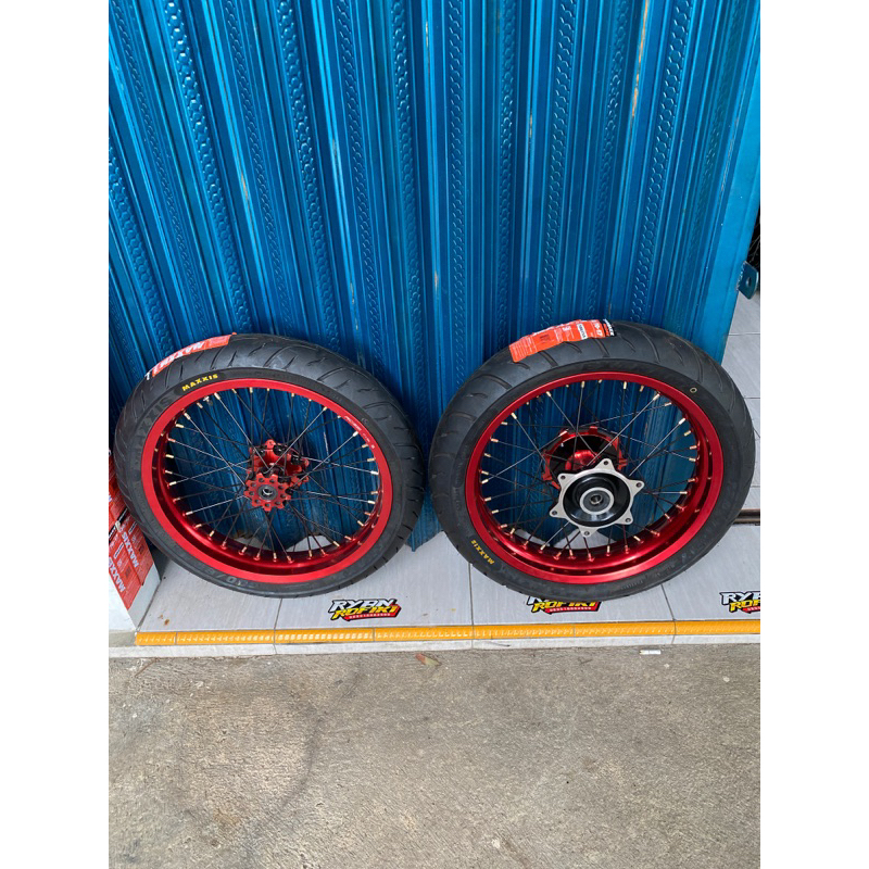 BAN SUPERMOTO CRF WARNA MERAH