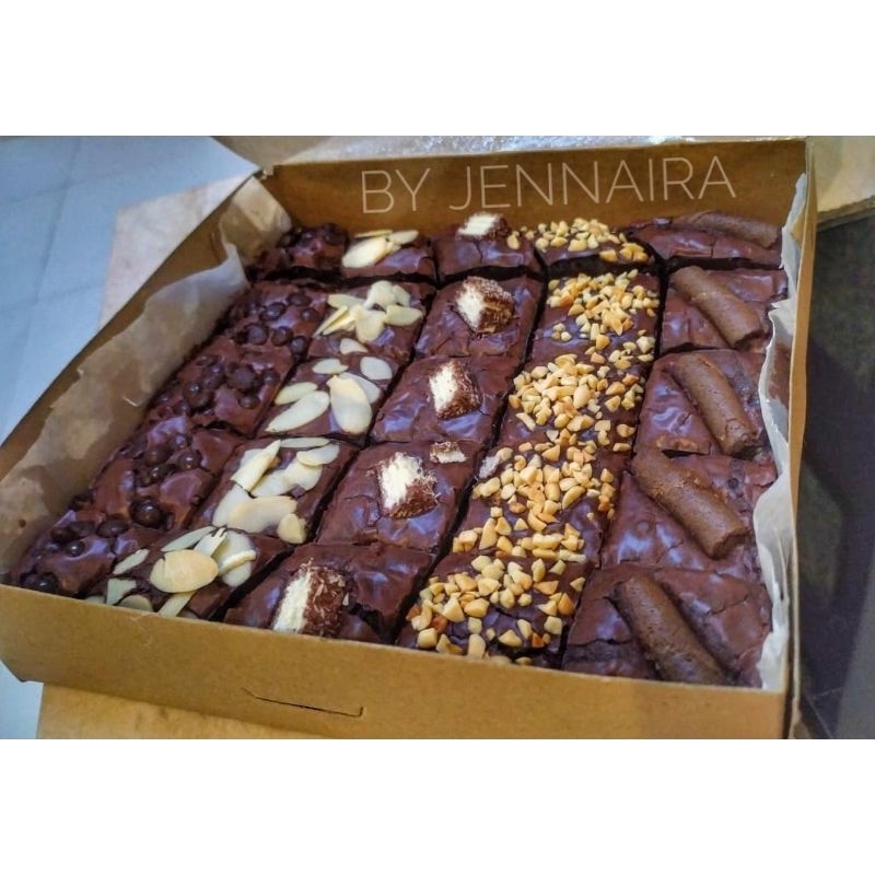 

FUDGY BROWNIES / BROWNIES SEKAT 20x20cm