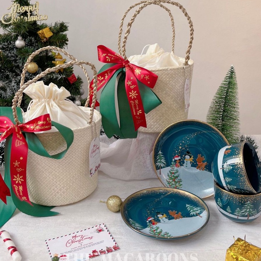 

LWZR2316 5.5 COD Hampers Tas Anyaman isi Cangkir Natal Santa Claus dan Tahun Baru / Parsel Souvenir Merry Christmas
