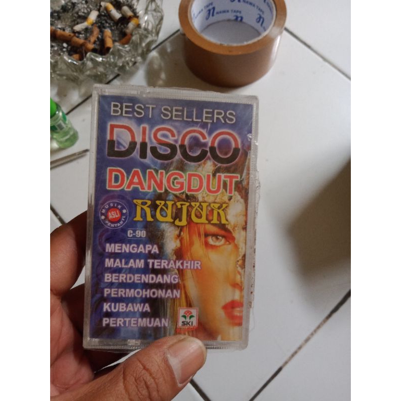 Kaset Best sellers disco dangdut rujuk