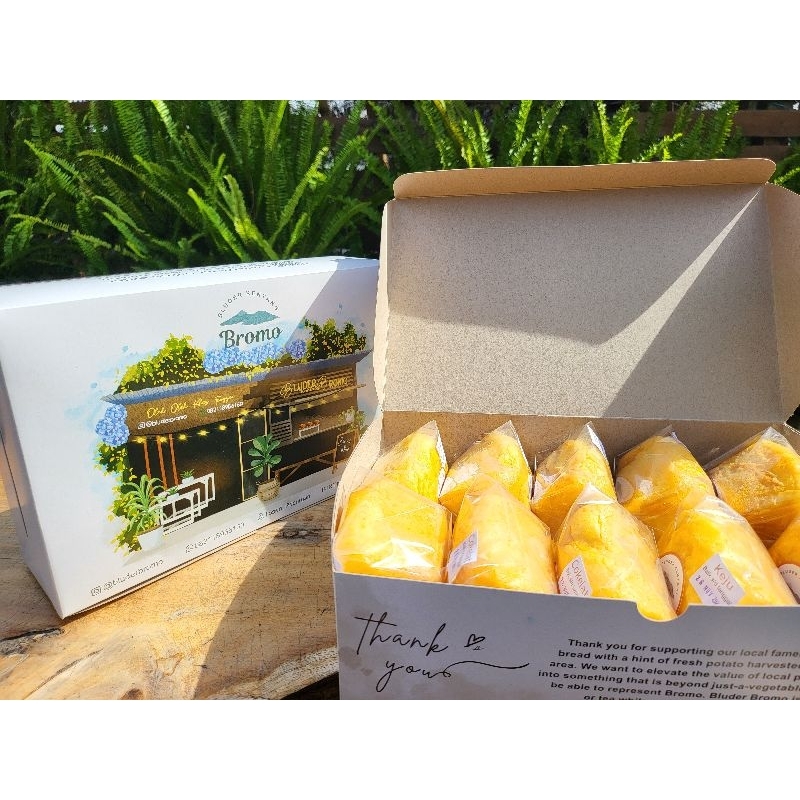 

1 Box Bluder Kentang Bromo (isi 10 pcs) - Roti Bluder Lembut - Oleh-oleh khas Bromo - Olahan Kentang