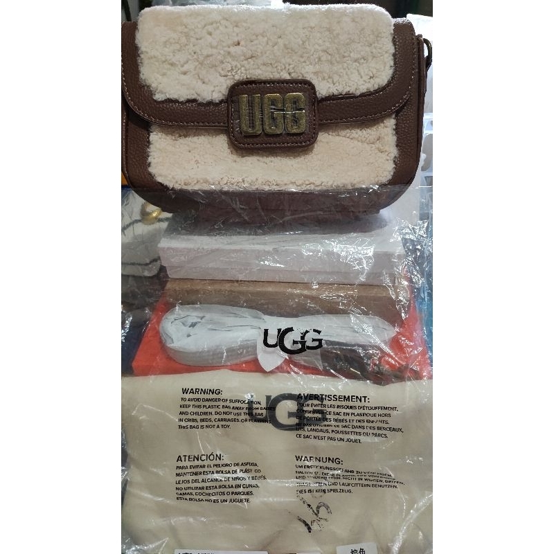 UGG BAG (FREE TAS JAVGEVE)