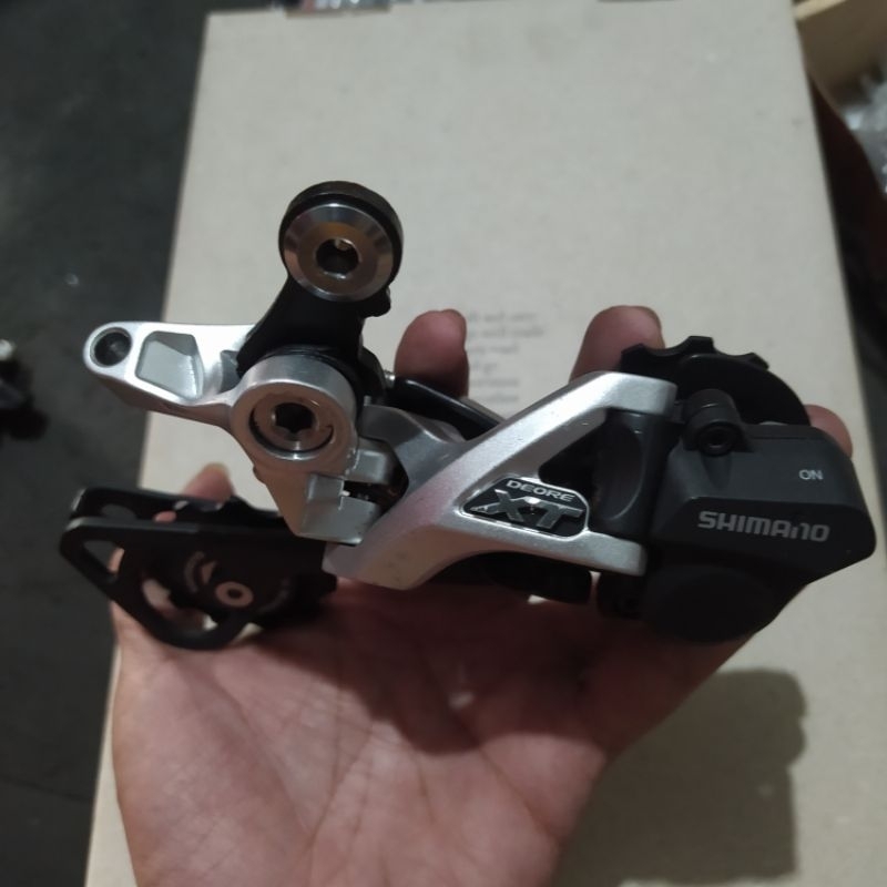 New RD Shimano XT 10 speed Lock n longcage M786