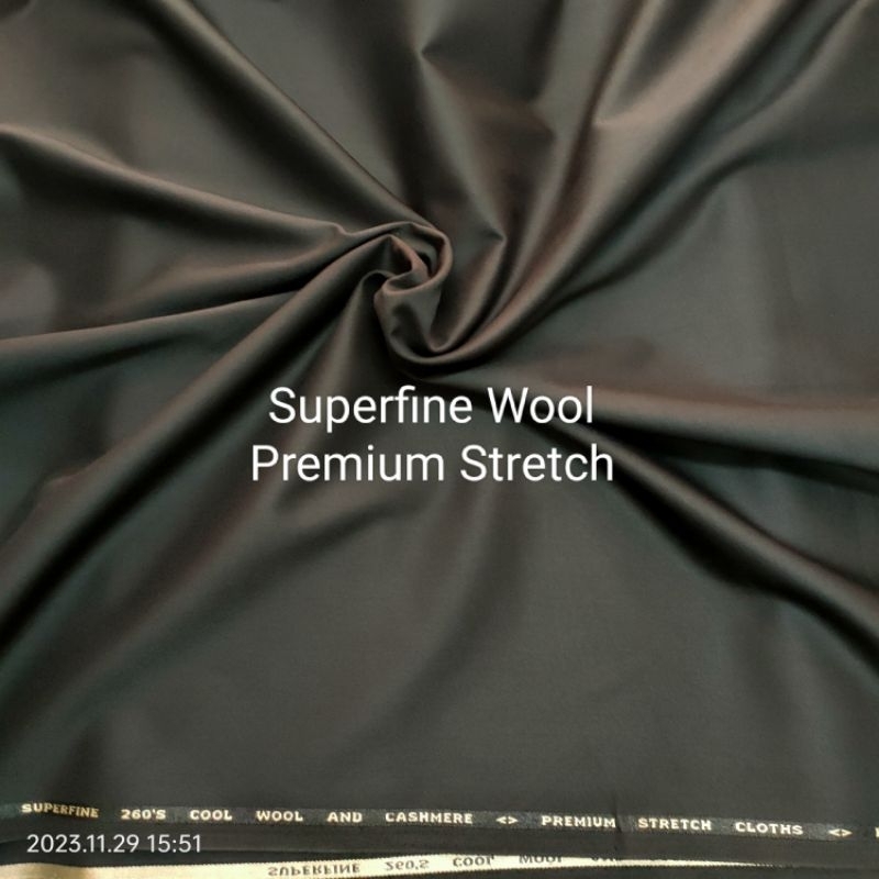 Bahan Superfine Premium Semi Wool Stretch Hitam