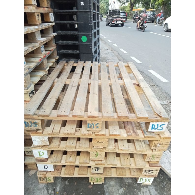 

palet kayu lokal buat tatakan 120x100x14