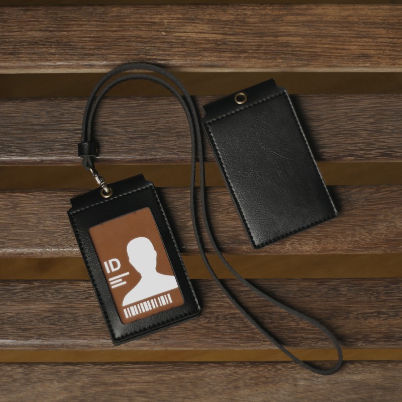 

Cleonix Name Tag Id Card Holder Kulit Front Memiliki 3 Slot Kartu Bahan PU Leather Premium Tersedia 2 Warna Coklat dan Hitam Promo Diskon New Model