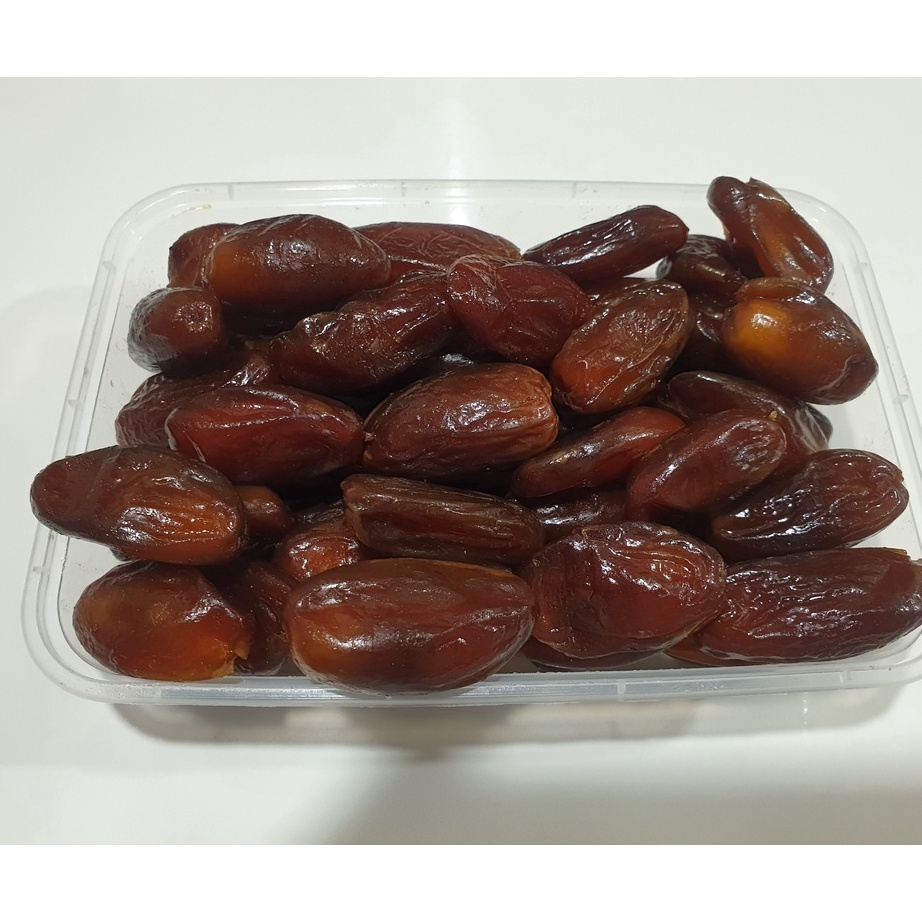 

Diskon NEW Kurma Tunisia Madu 1kg KEMASAN BOX//TUNISIA MADU(exp 2025)