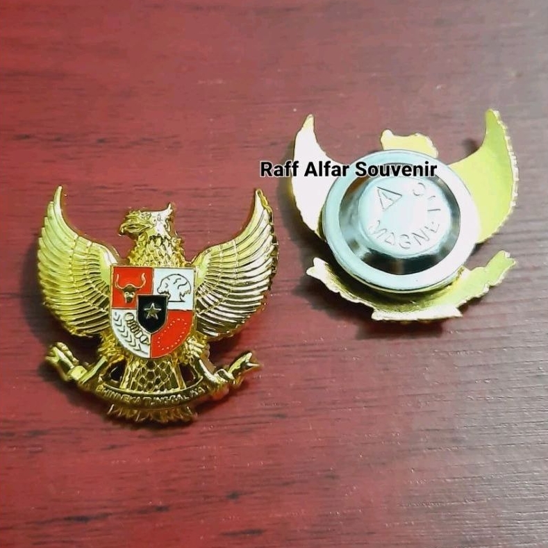 Pin garuda pancasila kuningan tebal