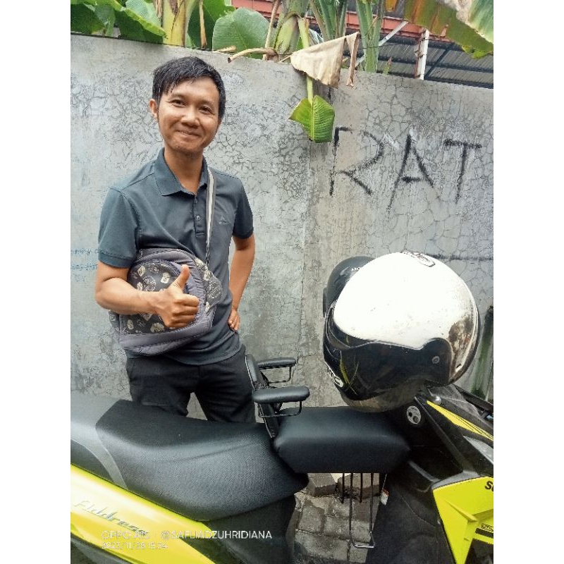 KURSI BONCENGAN ANAK DI MOTOR MATIC+PIJAKAN KAKI