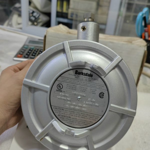 

Promo Barksdale B1X-S48SS-UL Pressure Switch 9750Psi Explosion Proof Murah