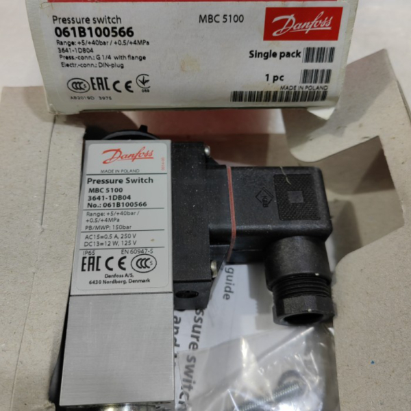 

Unik Danfoss 061B100566 Pressure Control MBC5100 MBC 5100 5/Bar40Bar Murah