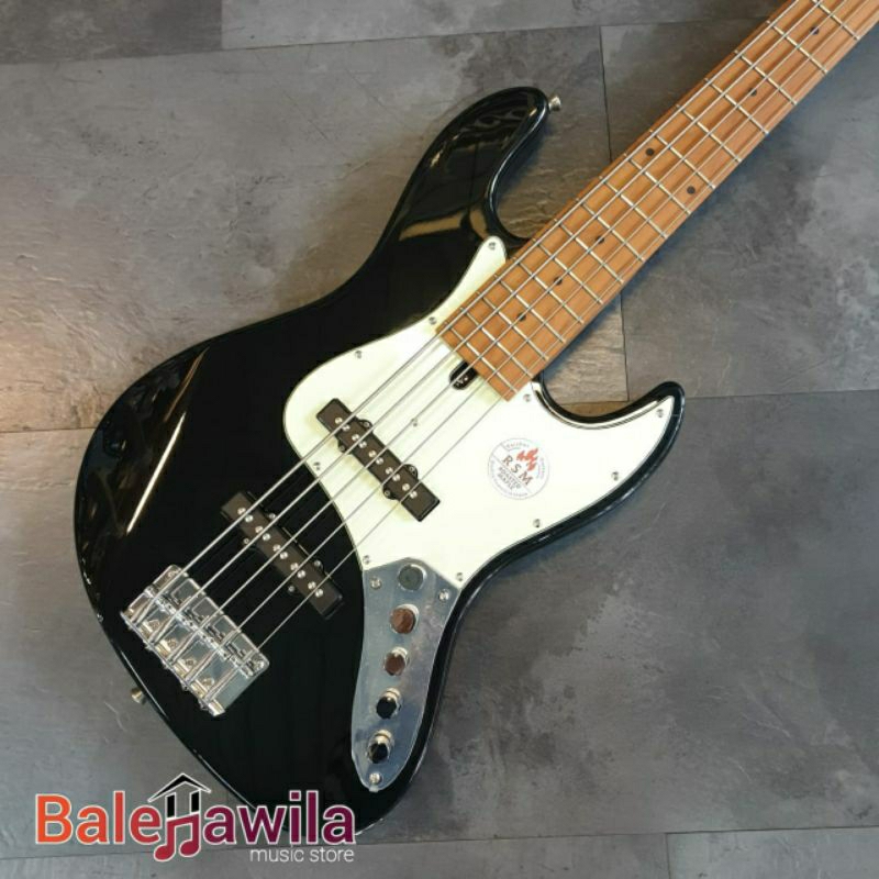 Gitar Bass Elektrik Bacchus Universe Series WJB5 630ACT RSM/M Black
