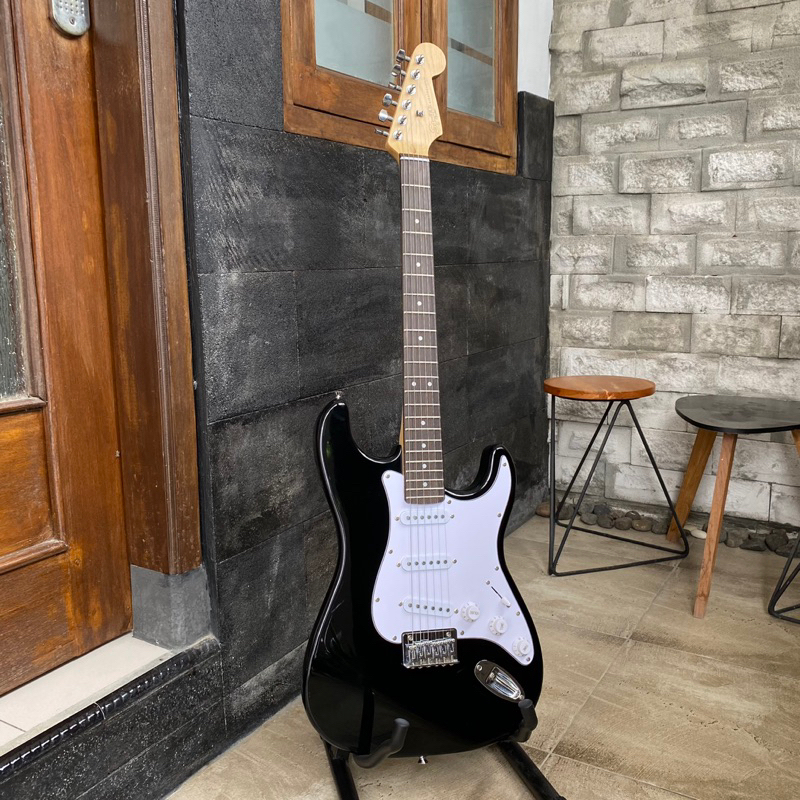 Squier MM Stratocaster