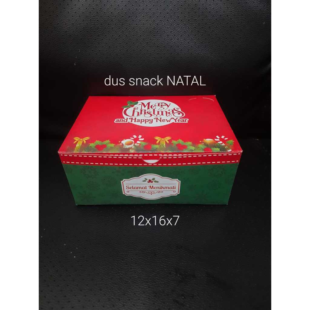 

dus snack kue 12x16x7cm motif NATAL isi 10lembar