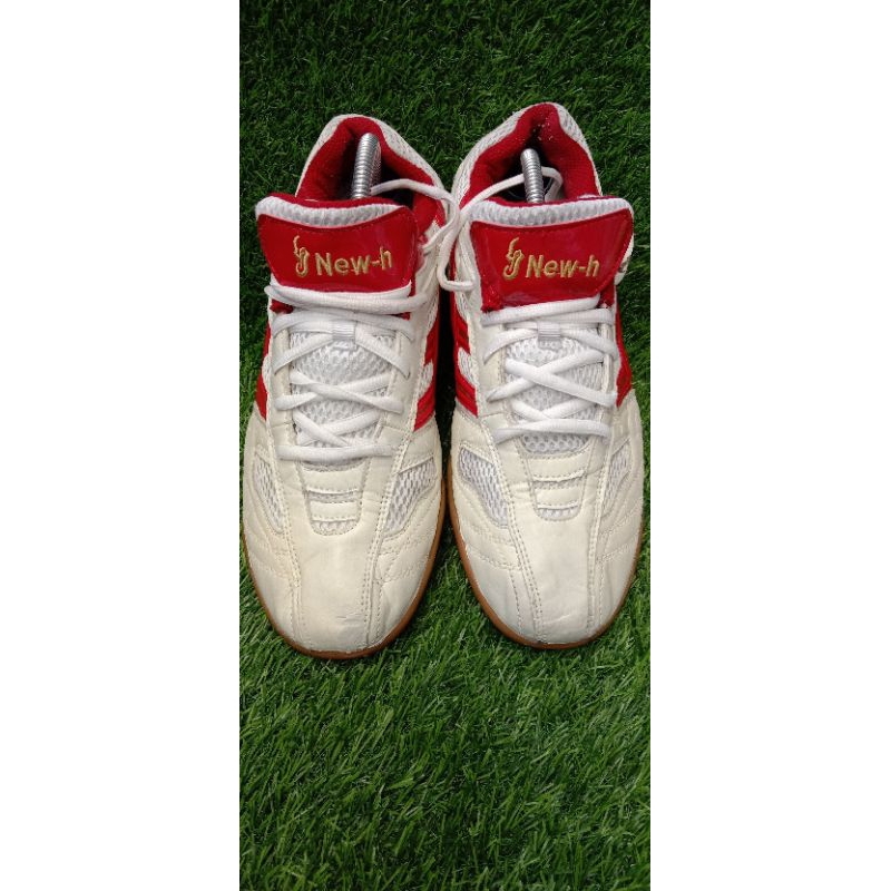 sepatu badminton New-h murah second bekas size 44