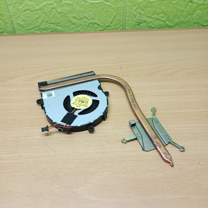 Original kipas pendingin fan prosesor with HEATSINK laptop ACER ES14 ES1-420 ES1-421 ES1-422 E5- 422
