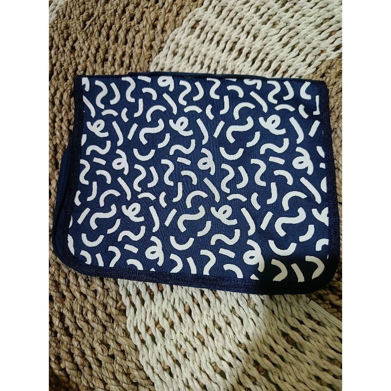 Nivea toiletries bag & Larissa pouch