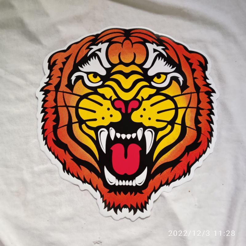 

Stiker jumbo Macan