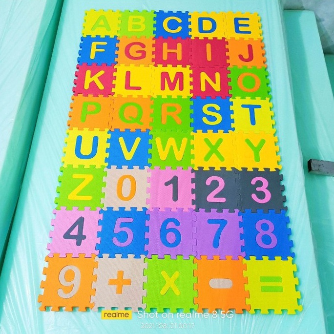 NEW STOCK Puzzle lantai Angka dan huruf ukuran 15x15 isi 40 pcs matras lantai/alas lantai/karpet/pal