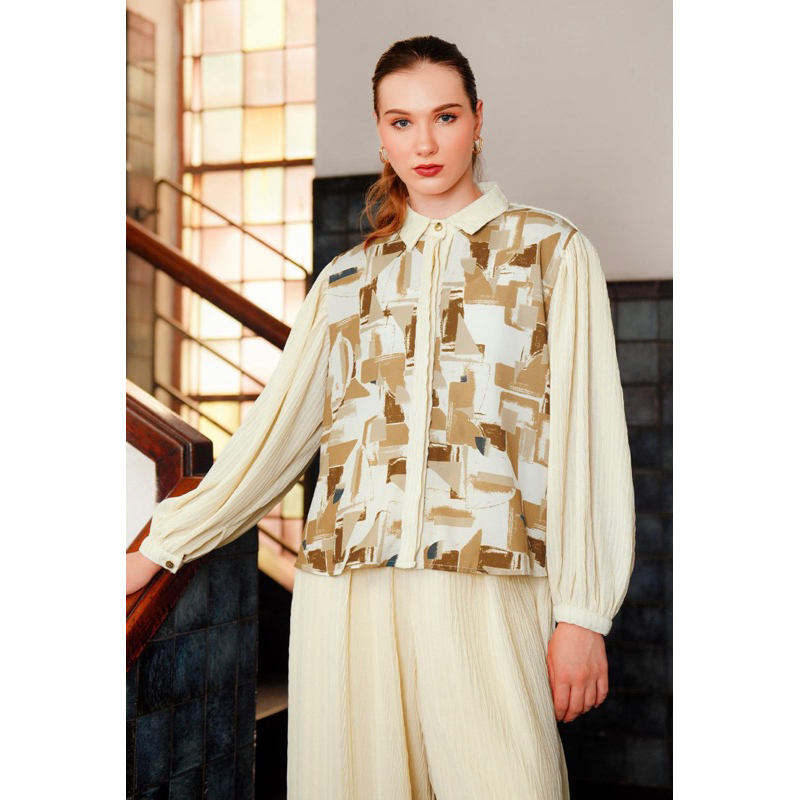 BENANG JARUM-AMONA CROP SHIRT