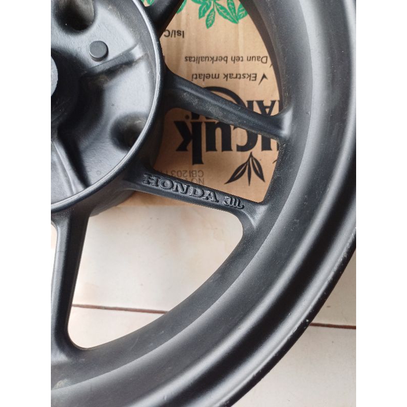 velg belakang honda ADV 150 CC original