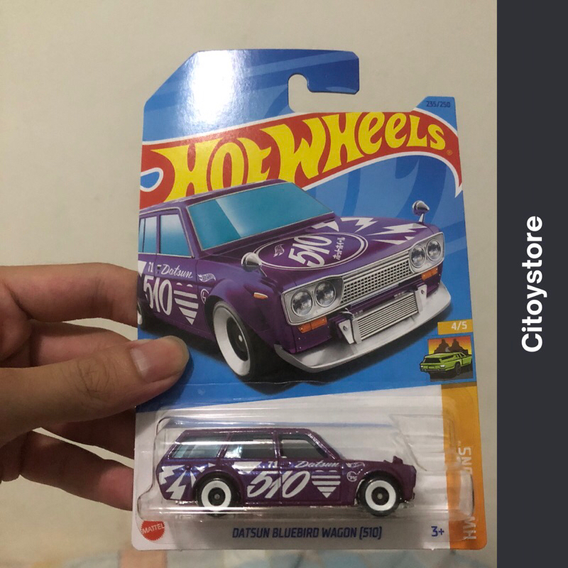 Hot Wheels Datsun Bluebird Wagon 510