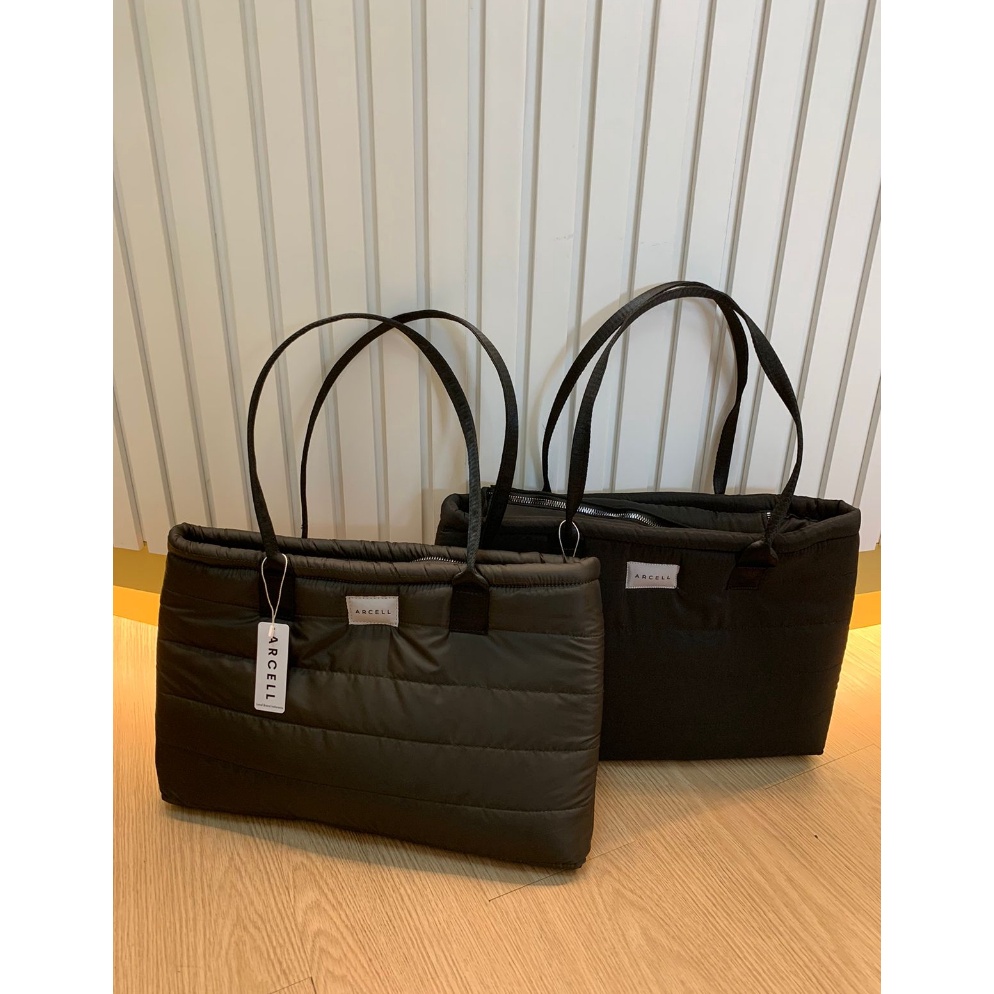 PALING DIMINATI ARCELL - HORIZ PUFFY TOTEBAG - Totebag wanita