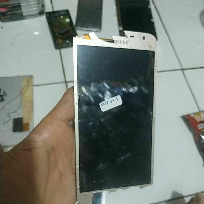 LCD white spot BEKAS SAMSUNG J7 core/j701