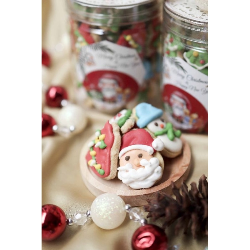 

christmas cookies / cookies sinterclass / cookoes bentuk natal /kado natal/ hampers natal